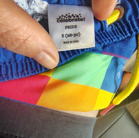 Vibrant Checkered Men's Athletic Shorts - Picture 3 of 3